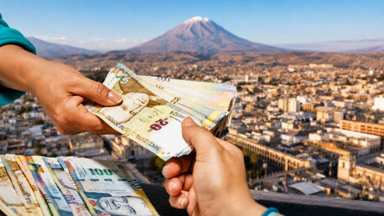 La banca concentra el 80 % del ahorro regional en cuatro distritos de Arequipa y los créditos en cinco