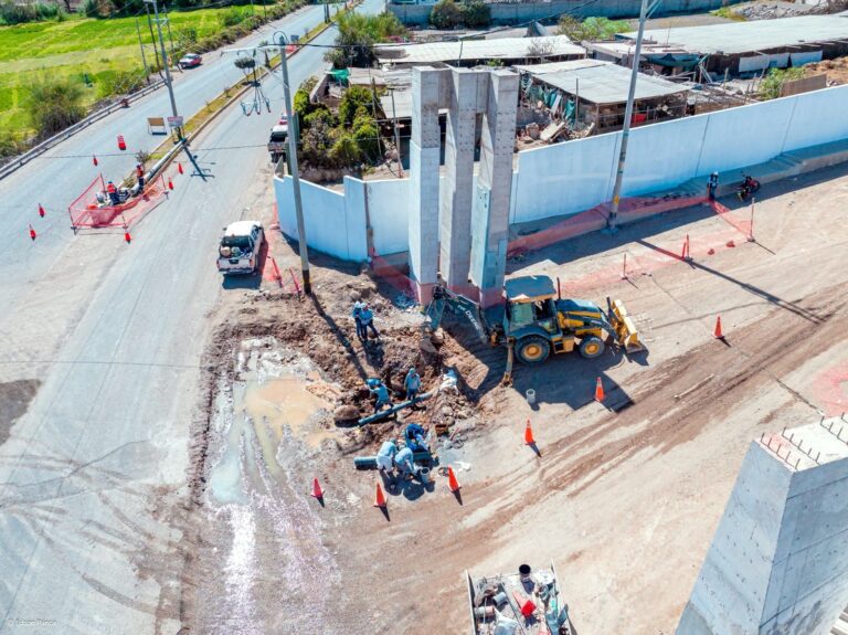 EPS Moquegua restableció línea principal de desagüe afectada por obra de la MD de San Antonio