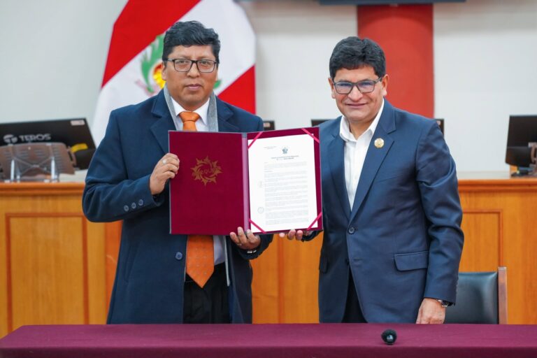 Juan Carlos Blanco asume gerencia general del Gobierno Regional de Arequipa