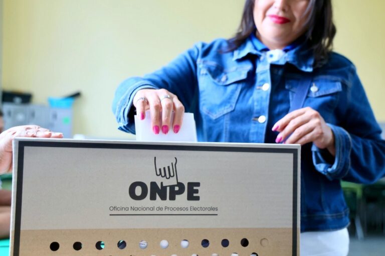 Trinquetes Políticos: Chamba fuerte para los personeros