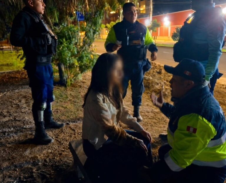 Rescatan a dos adolescentes en estado de ebriedad en el Malecón Ribereño de Moquegua