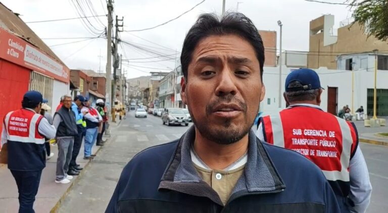 Retienen tarjetas de circulación a unidades de transporte público 