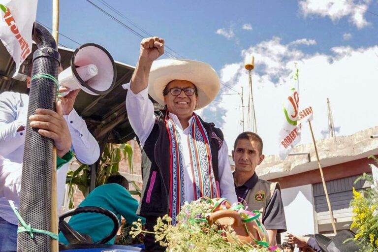 Otra mentira más de Roberto Sánchez… ¡Cuidado!
