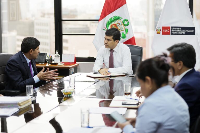 Arequipa coordina saneamiento físico-legal para impulsar megapuerto Corío de Islay