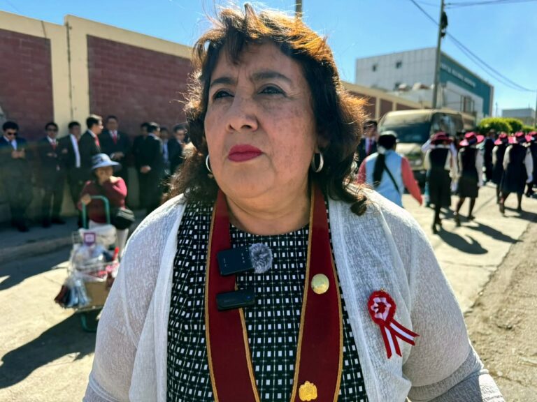 Consejeros regionales critican a delegación de Torata por incumplir protocolos en desfile por Fiestas Patrias