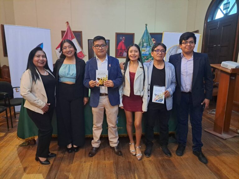 Fabricio Magaño agradece respaldo tras presentar su primer libro