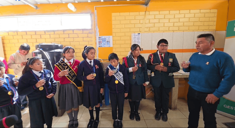 Directores y Apafa vigilarán filtros de agua en cinco colegios de Deán Valdivia