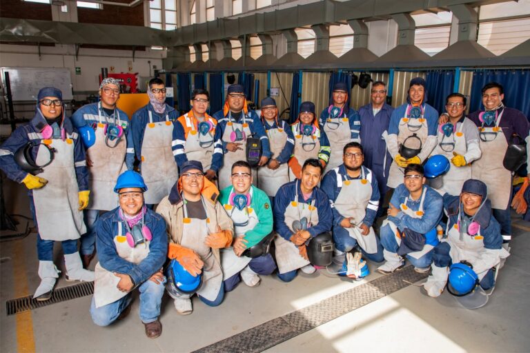 Forjando Futuro capacita a jóvenes de Ilo en operación y mantenimiento industrial