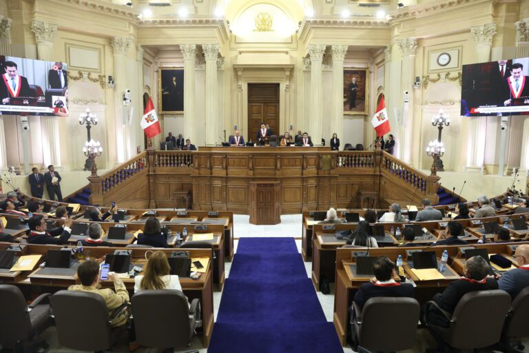 Nadie juró por la austeridad
