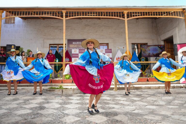 Ocho provincias competirán en pasacalle por aniversario de Arequipa
