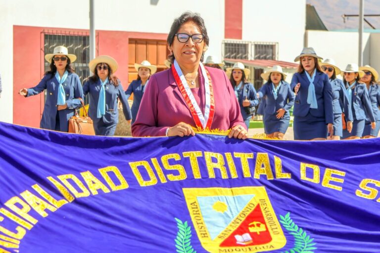 Ledi Mamani asume la alcaldía de San Antonio por licencia de Santos Villegas