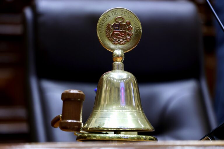 ¿Legisladores de la salud o espectadores de la crisis?