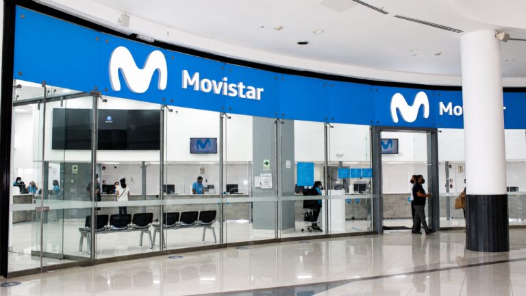 Movistar bajo la lupa: multas, investigaciones y mayor fiscalización