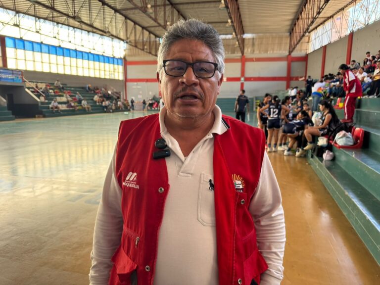 Juegos Deportivos Escolares avanzan con competencias en tres escenarios