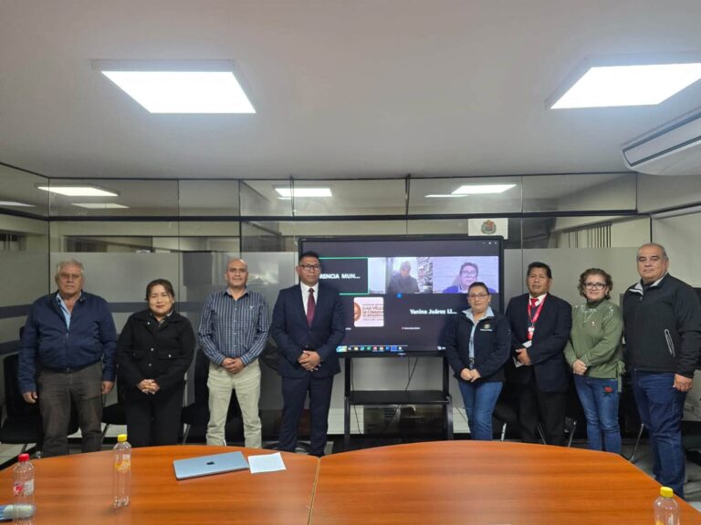 Presentan a la Comisión Organizadora de la Universidad Nacional Juan Vélez de Córdoba en Ilo