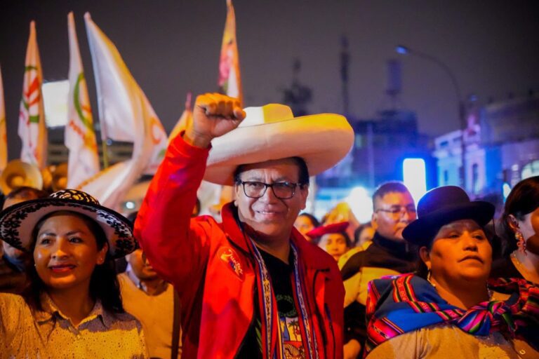 Trinquetes Políticos: Votamos por lo que no hemos vivido