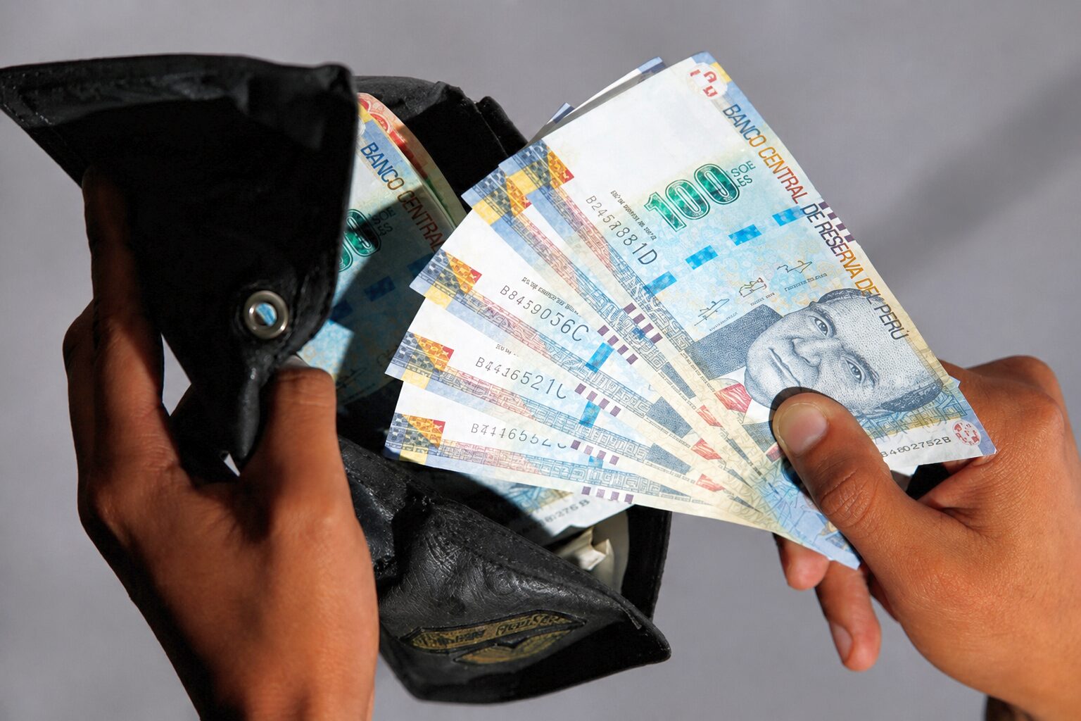 Salarios en la gestion publica Referencial La Prensa Regional