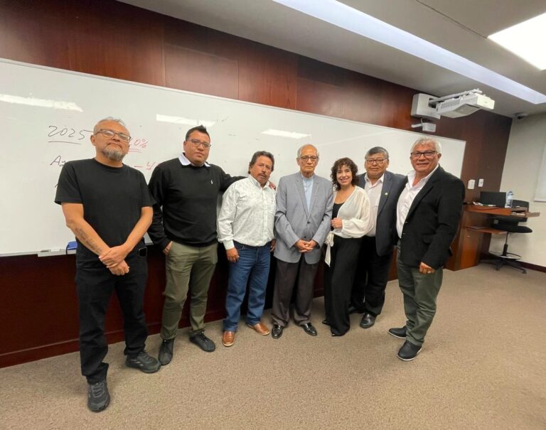 Delegación de Islay destaca en capacitación a periodistas en Lima