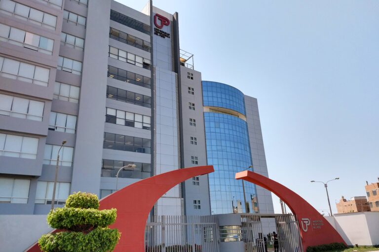 Universidades privadas en el Perú: expansión educativa y elevada rentabilidad empresarial, el caso de la UTP