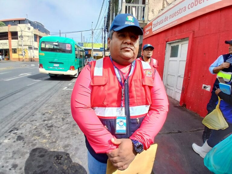 Tres vehículos sin autorización fueron internados en depósito durante operativo de transporte 
