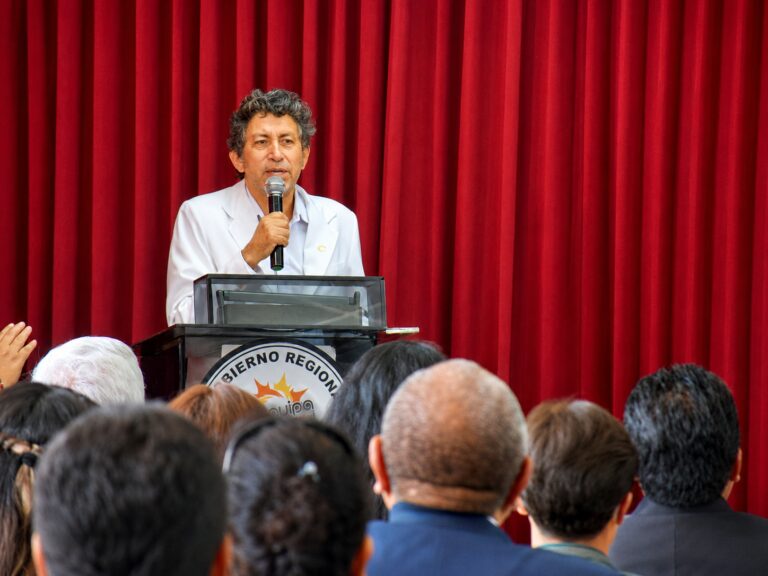 Oporto sobre salud en Islay: “No hay ninguna carencia”