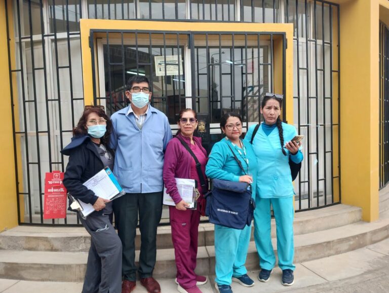 Brigadas de salud realizan vacunación contra el sarampión en viviendas de Ilo