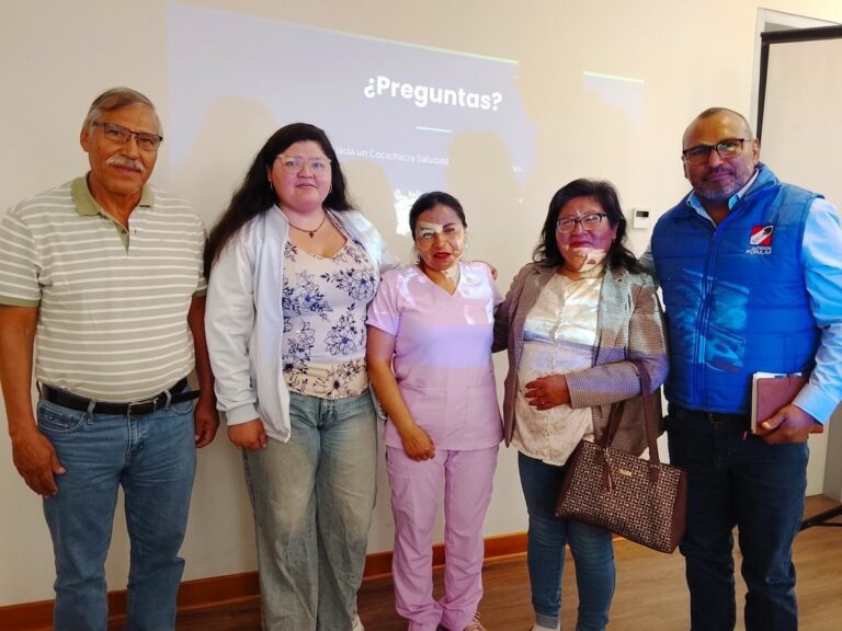 Cocachacra: solo tres candidatos a la alcaldía firman compromiso por la salud