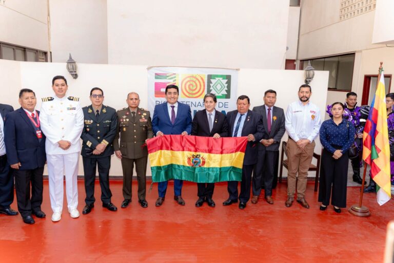 Comunidad boliviana en Ilo conmemora el 201.º aniversario de la independencia de su país