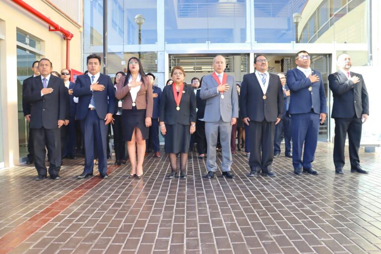 Corte reconoce labor de servidores judiciales en Moquegua e Ilo