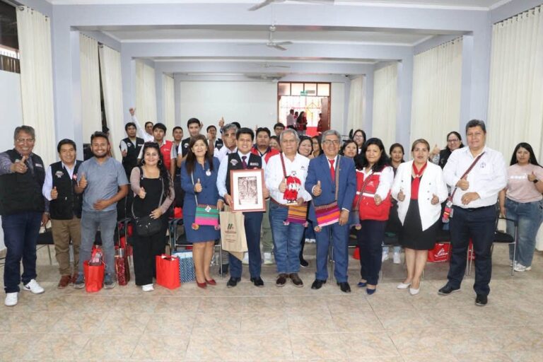 Delegación de UGEL Quispicanchi visitó Moquegua para conocer experiencias educativas