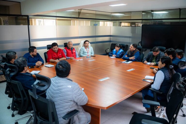 Evalúan empalme de emergencia en Lomas de Ilo para mejorar abastecimiento de agua