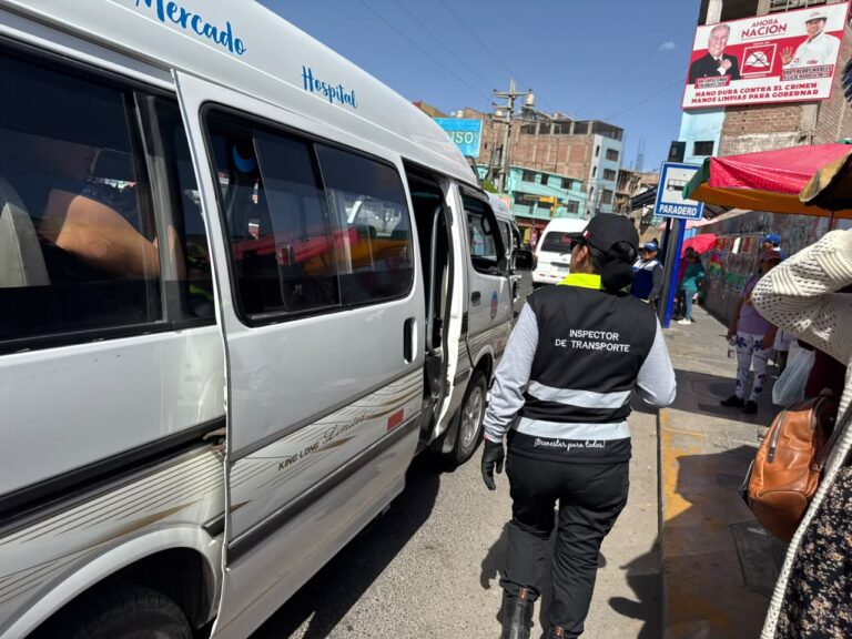 Subgerencia de Transportes verifica cumplimiento de rutas en Moquegua