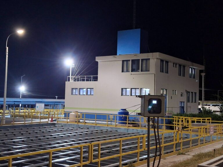 Fuga de gas cloro en planta de agua: trabajador presentó problemas respiratorios