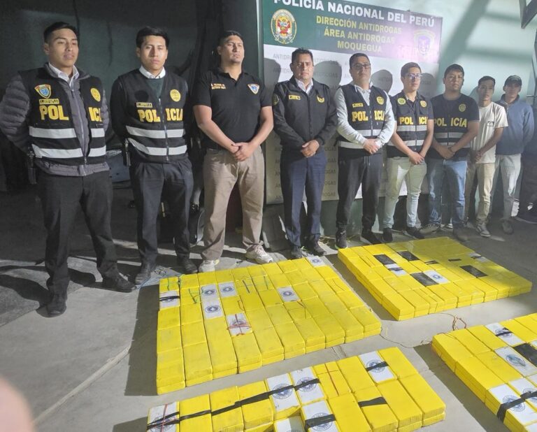 Incautan más de 352 kilos de cocaína tras persecución en la carretera Binacional de Moquegua