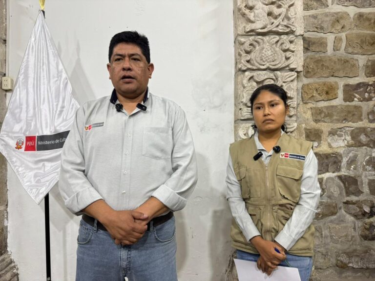 DDC retira propaganda electoral en zona monumental de Moquegua