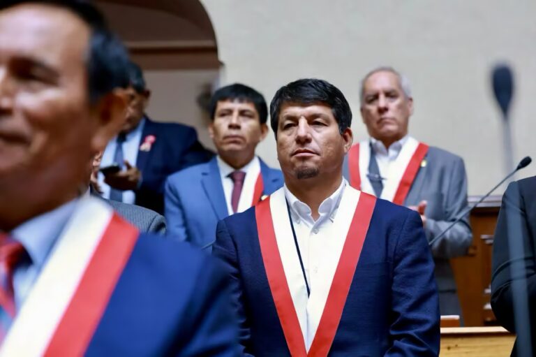 JPP pide suspender a diputado Pérez Mallqui tras denuncia de agresión