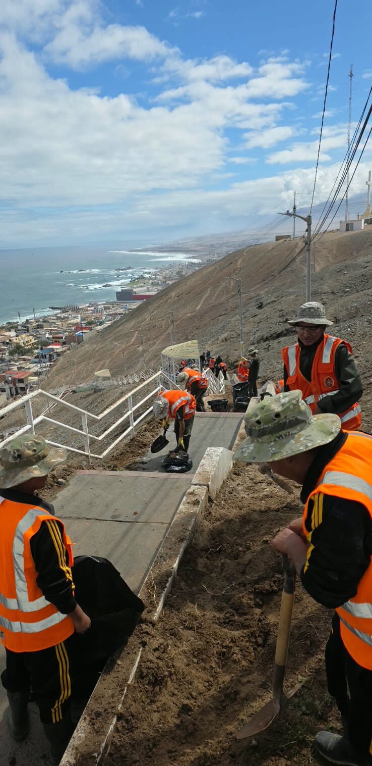 Ejército apoya trabajos de contención en asociación César Vallejo 1 Personal del Ejercito ejecuta trabajos de contencion en Cesar Vallejo 19082026 2 e1787192327349 La Prensa Regional