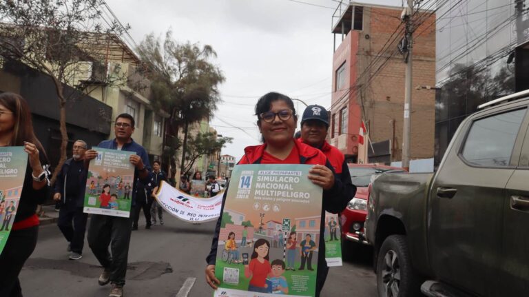 Realizan pasacalle de sensibilización previo al Simulacro Nacional Multipeligro