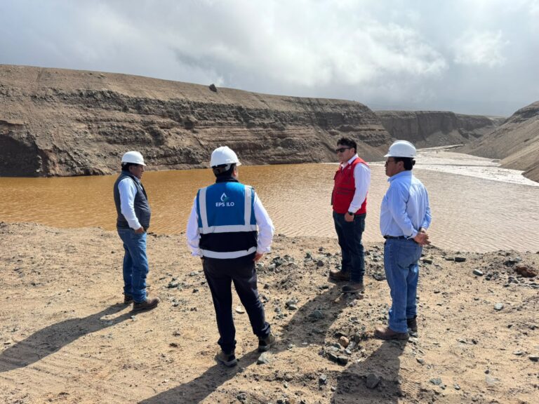 EPS Ilo refuerza protección de línea de conducción afectada por huaycos