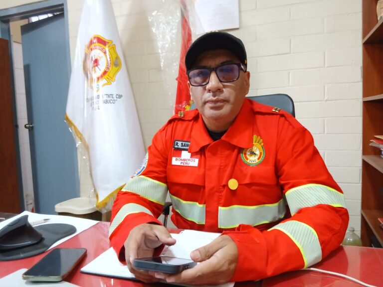 Bomberos en alerta por lluvias y activación de quebradas en Ilo