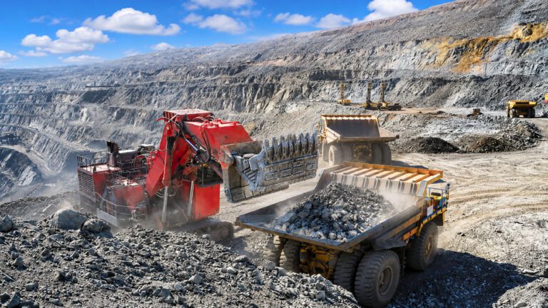 Ventas de 14 mineras crecen 37,2 % y confirman un ciclo de expansión y mayor rentabilidad en 2026
