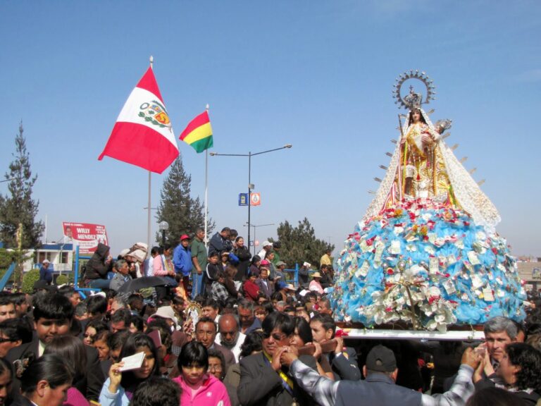 La historia de la virgen de Copacabana 