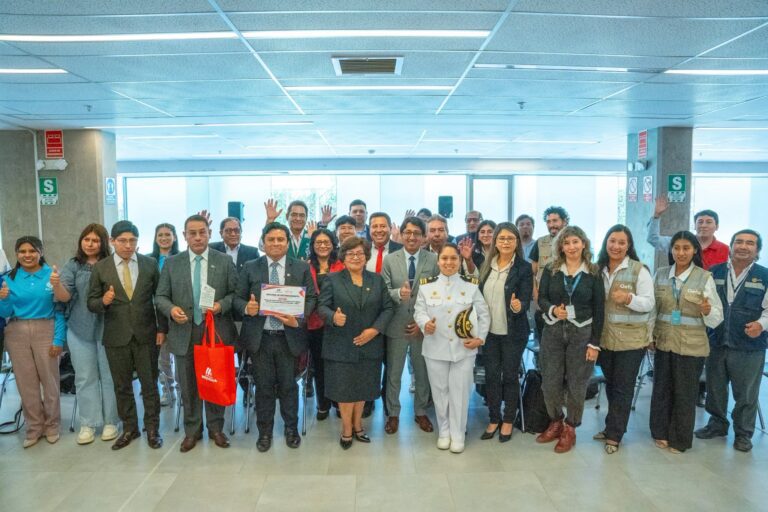Comisión Ambiental Regional conmemora 28 años con reconocimiento a iniciativas ambientales