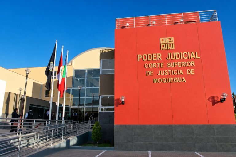 Cadena perpetua para taxista por violación de menor de edad  