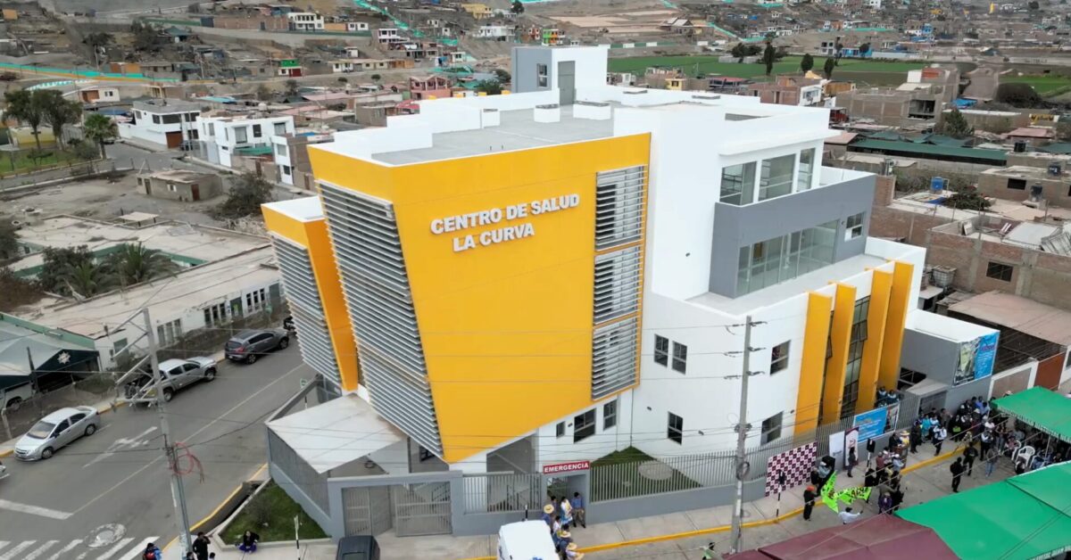 C. S. La Curva mantiene atención nocturna