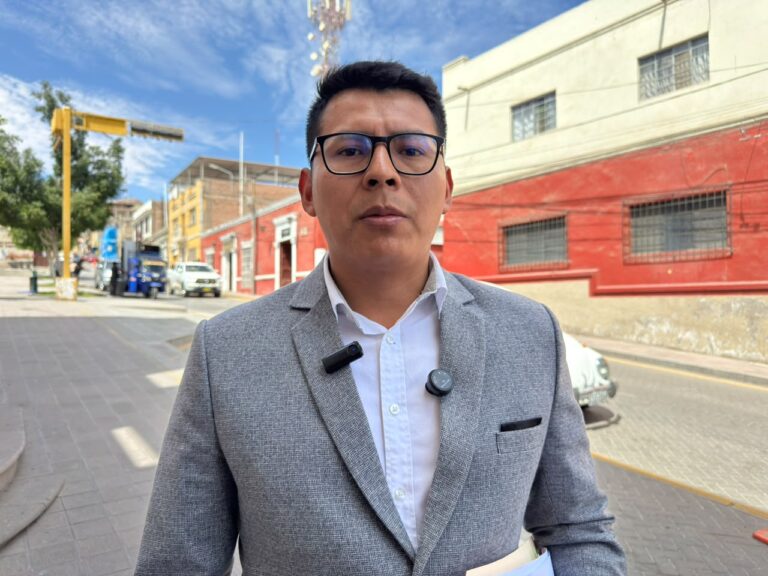 Tres consejeros regionales de Moquegua solicitan licencia por 30 días