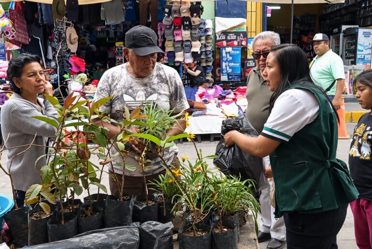 Mollendo: segundo Ecotrueque promovió canje de reciclables por productos 