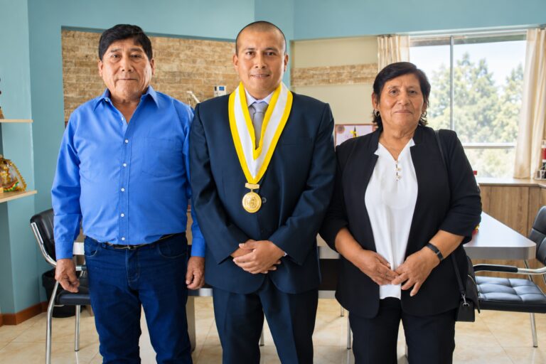 Eduardo Condori asume provisionalmente alcaldía de Mejía