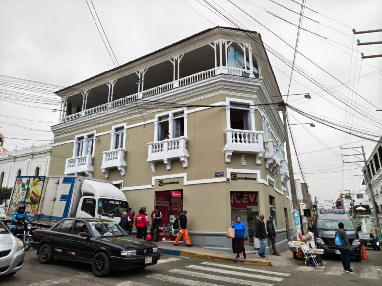 El Balcón abre sus puertas a los lectores