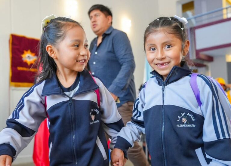 Escolares de la región Arequipa vuelven a horario regulares